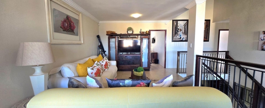 6 Bedroom Property for Sale in Franskraal Western Cape